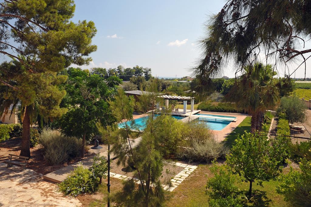 Villa Carcano Trani Exterior foto